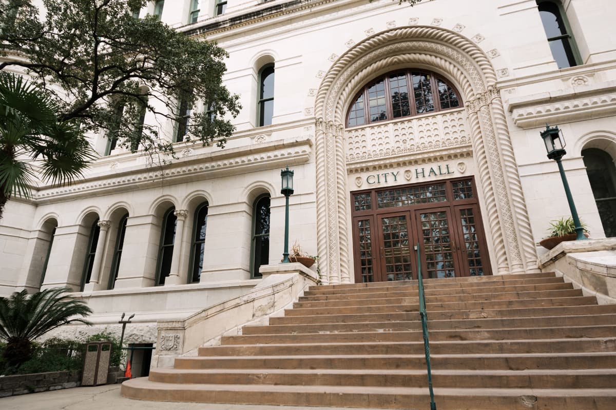 Who we help - For city, county and municipal agencies